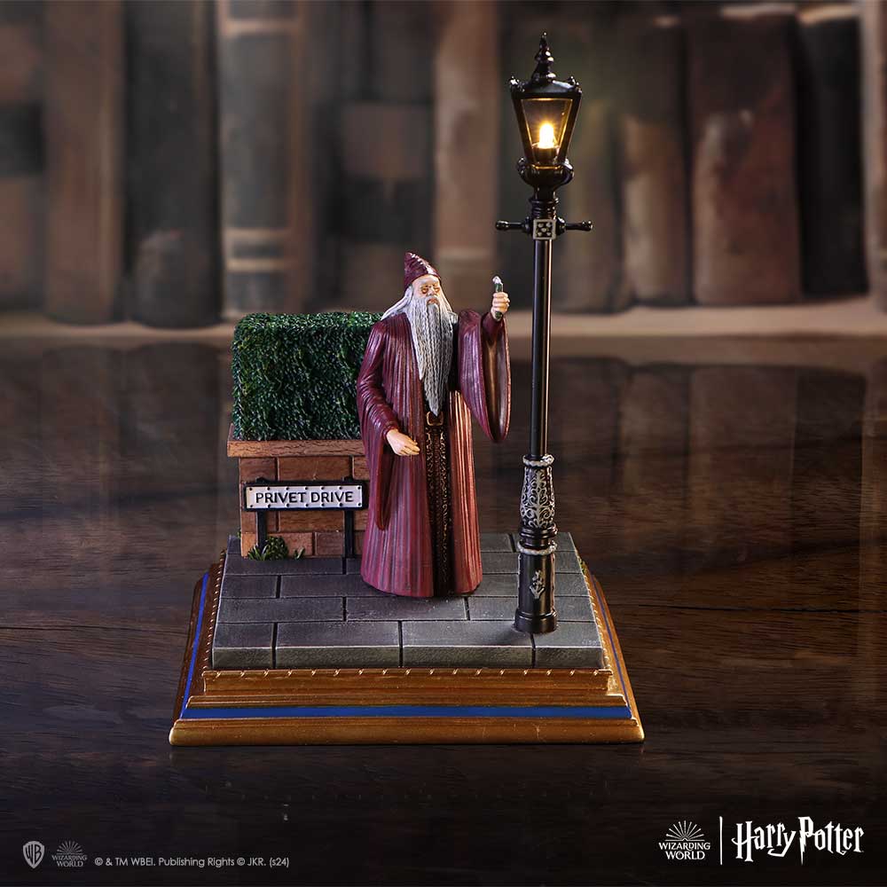 Harry Potter Privet Drive Light Up Figurine