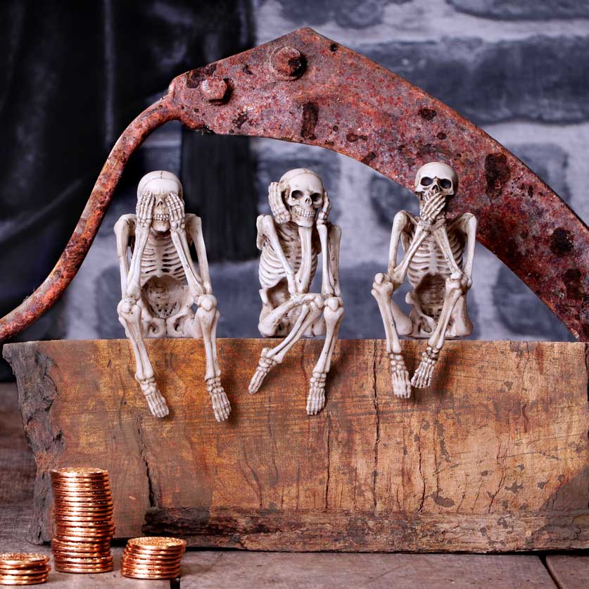 Three Wise Skeleton